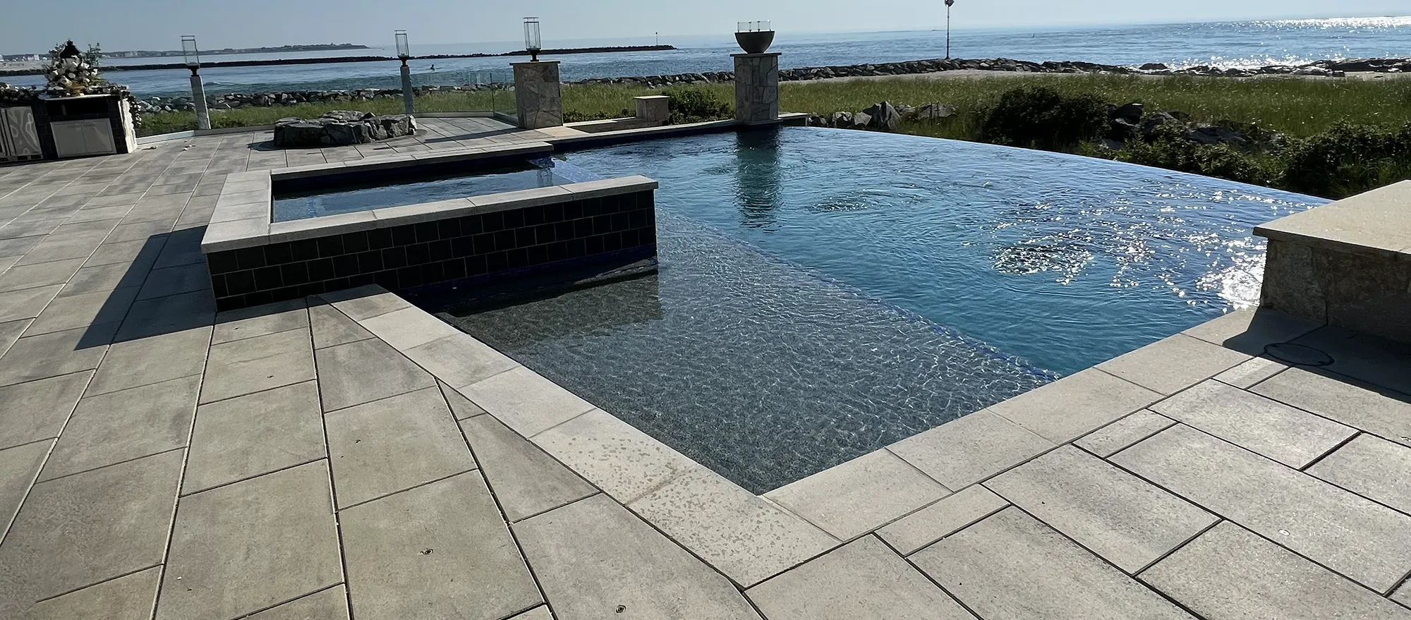 vanishing edge swimming pool